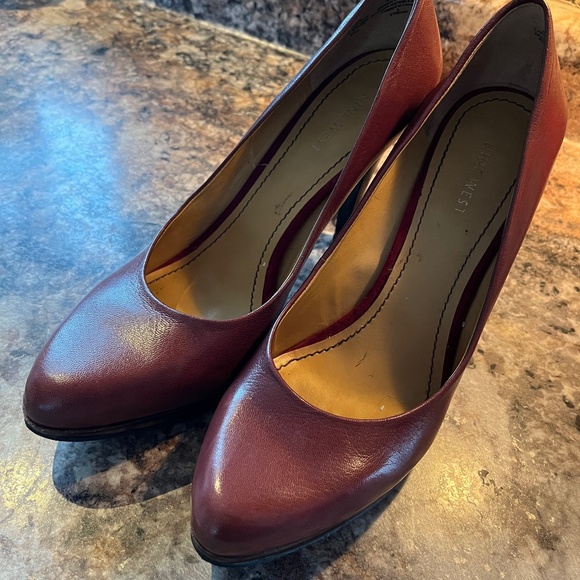Nine West - Picture 1 of 2